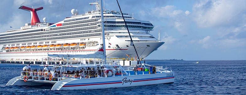 Llegando en Crucero Backup | Fury Cozumel | The best sail, snorkel and  beach tour in Cozumel Island